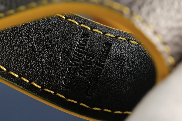 ブランドキーホルダー全体デザイン